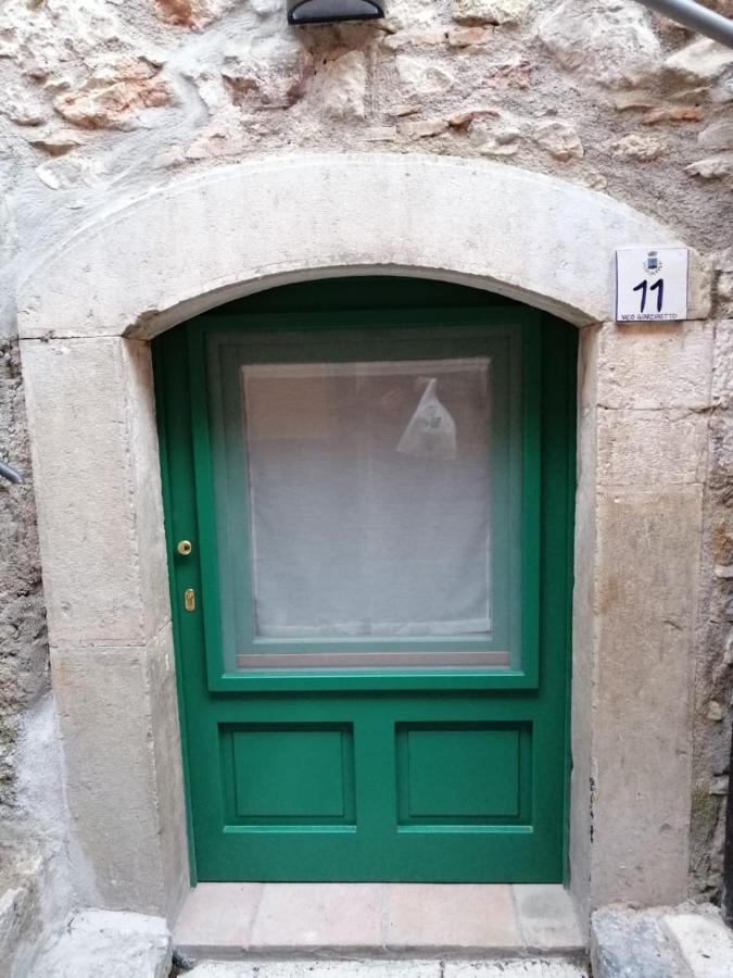 La Casa Di Duilia Bed & Breakfast Fornelli Екстериор снимка
